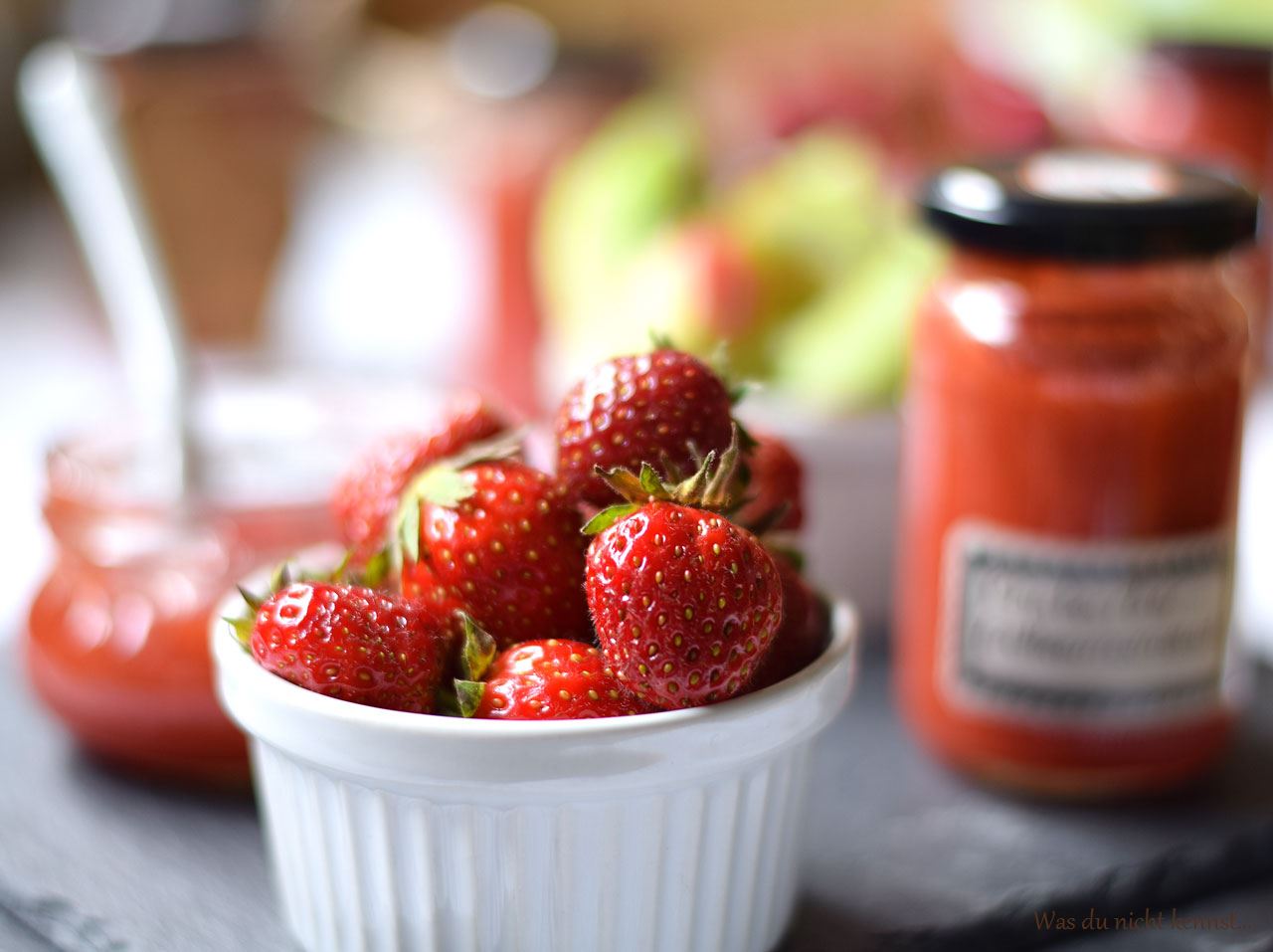 Erdbeer-Rhabarber Marmelade - Was du nicht kennst...